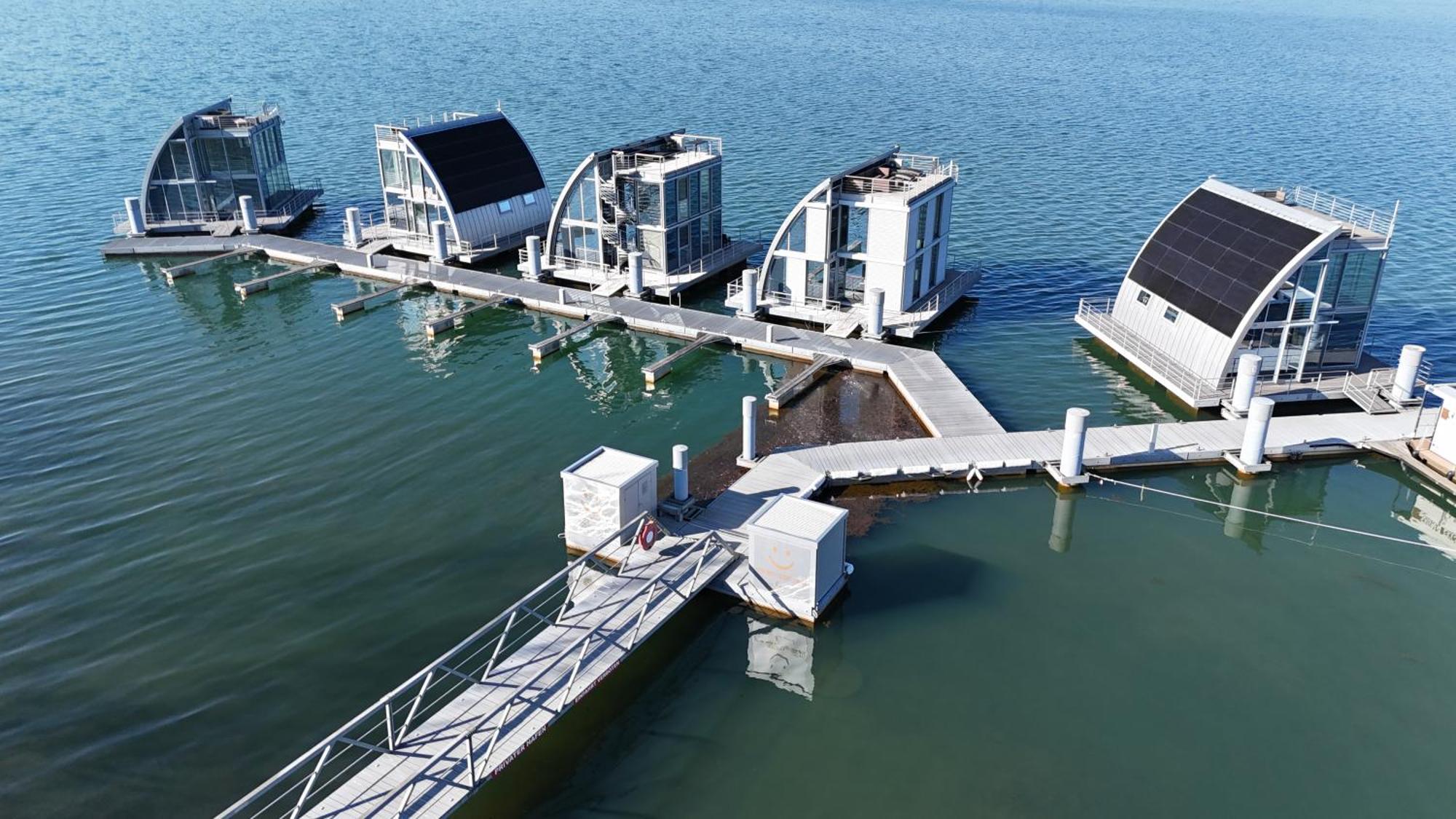 Schwimmendes Ferienhaus Sky Elsterheide Exterior foto